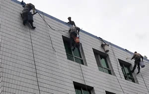 太原蜘蛛人外墙清洗